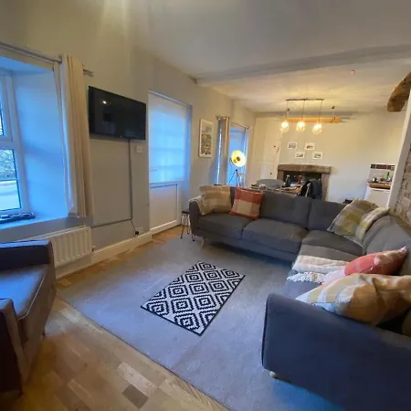 Charming 3 Bedrooms In בית נופש *