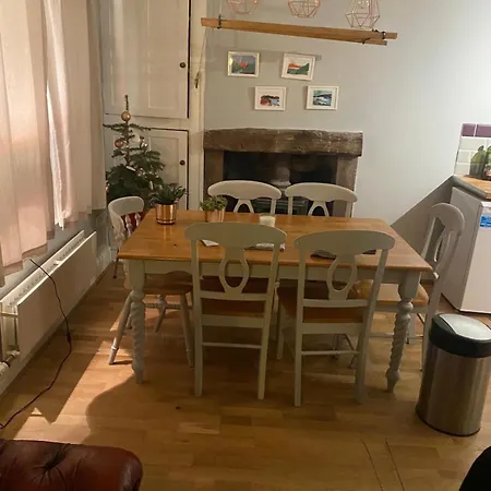 בית נופש Charming 3 Bedrooms In Tirril