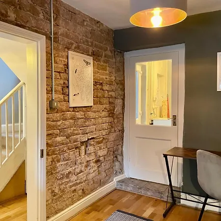 Charming 3 Bedrooms In Tirril