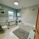 Charming 3 Bedrooms In Vakantiehuis *