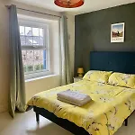 Charming 3 Bedrooms In